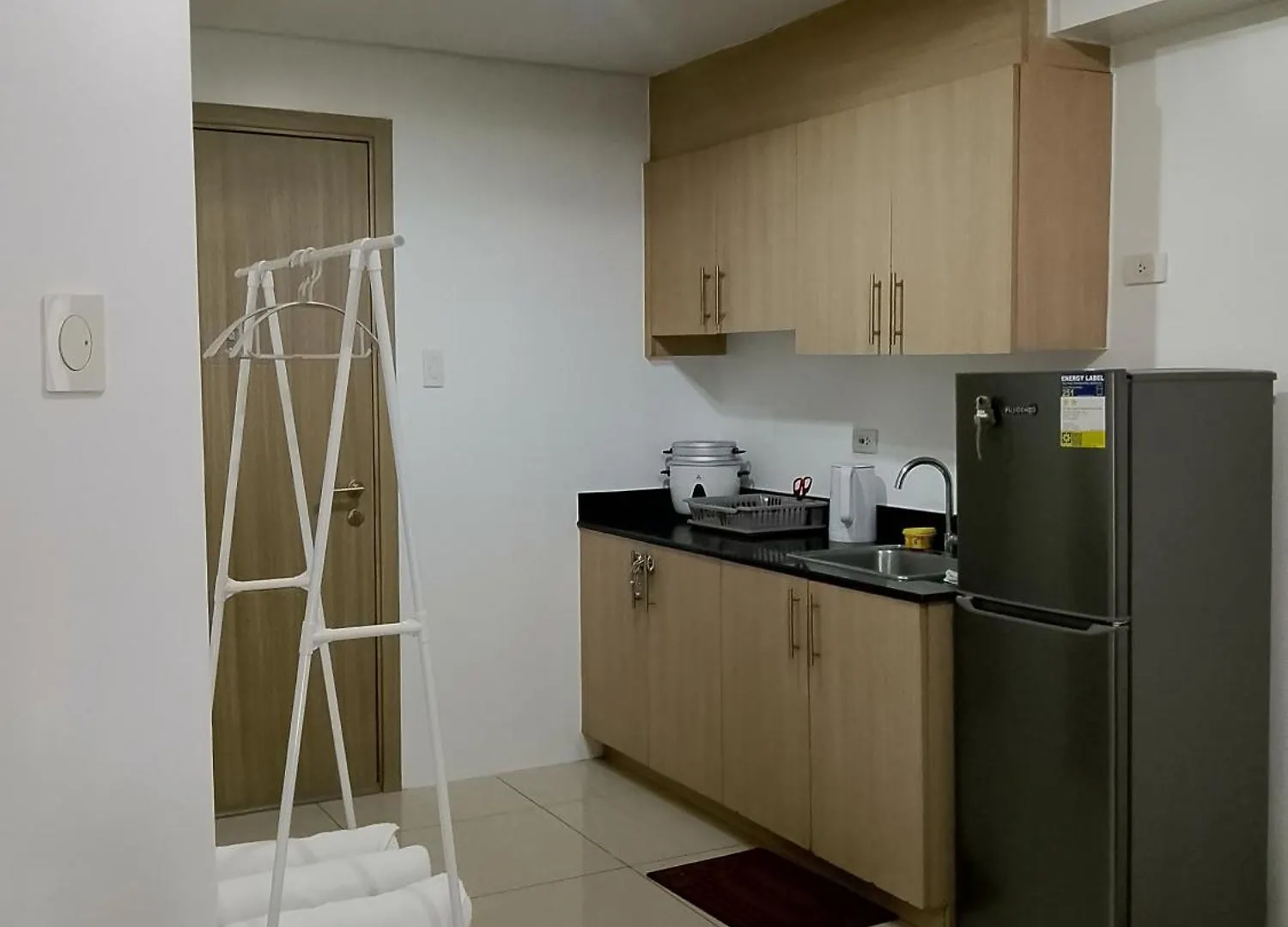 Joyvista Manor With Sunrise Balcony Free Wi-Fi Διαμέρισμα Μανίλα