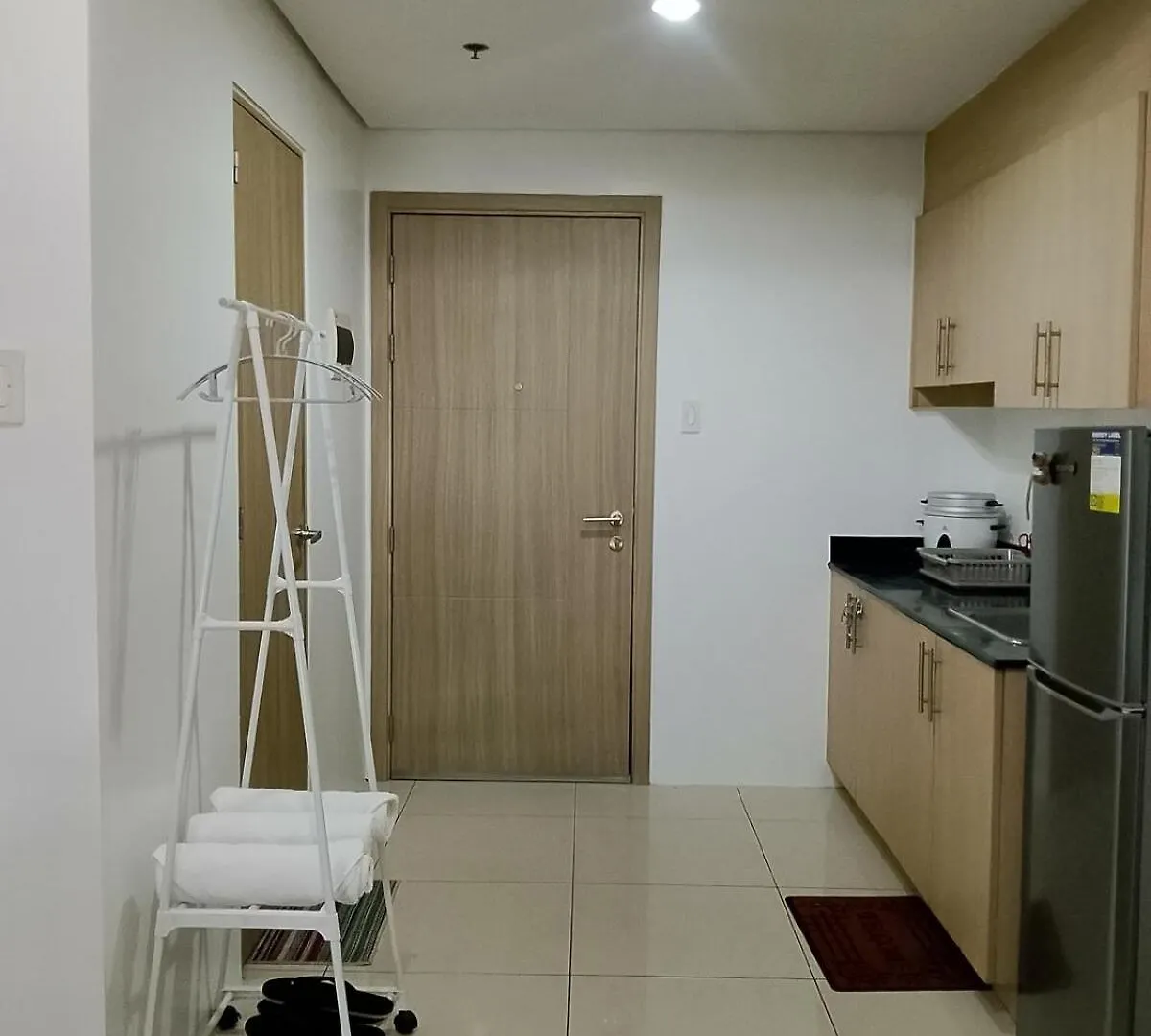 Joyvista Manor With Sunrise Balcony Free Wi-Fi Διαμέρισμα Μανίλα